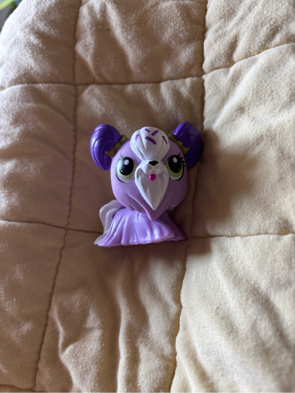 Littlest Pet Shop Purple & White Fantasy Pet Figure